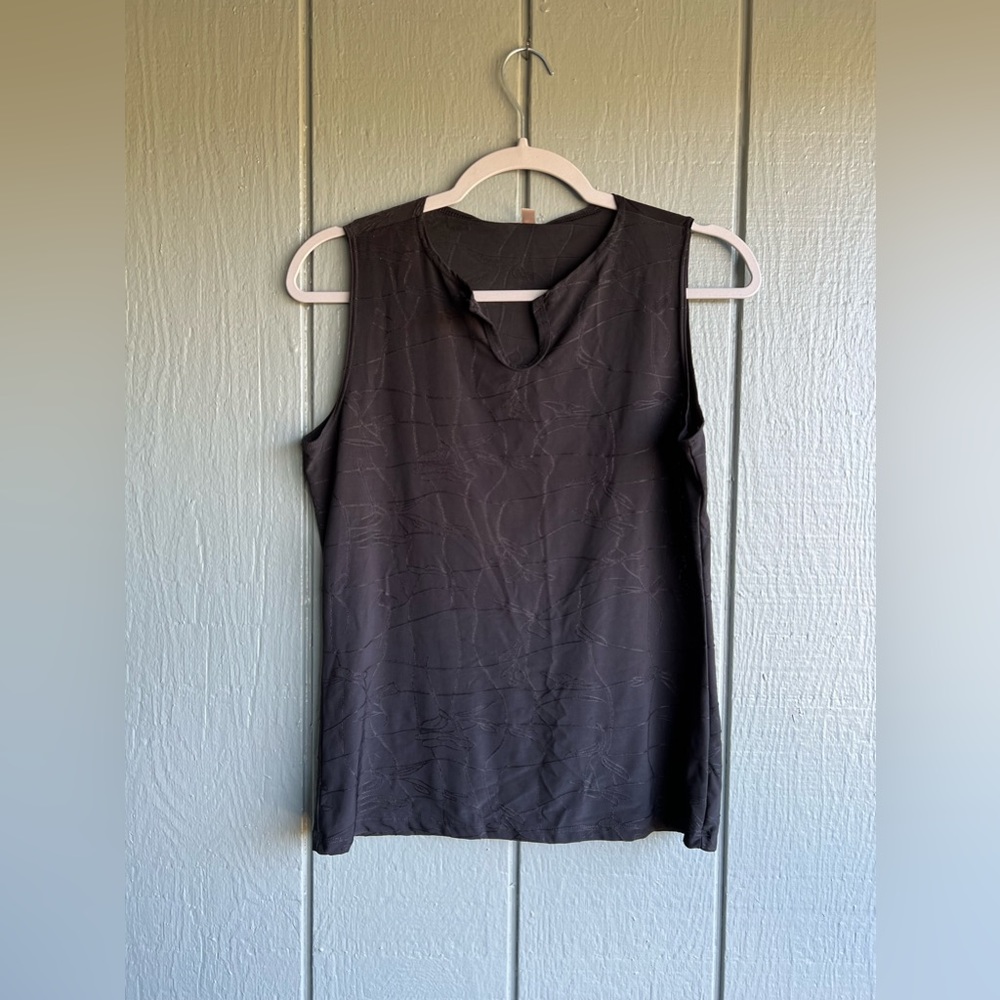 Susan Lawrence Black Floral Textured Sleeveless Top